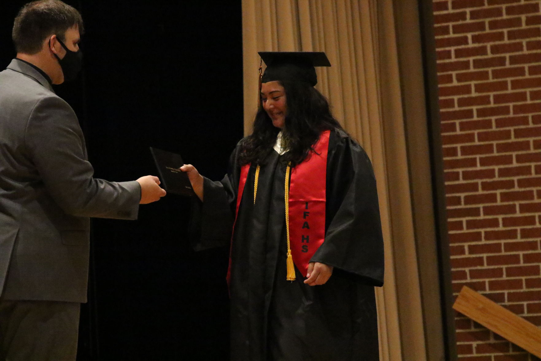 IFA_Grad1590.JPG